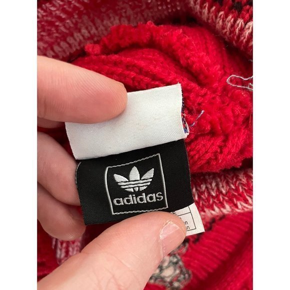 Chicago Bulls NBA Adidas Vtg Red Embroidered Acrylic Winter Beanie Visor Hat euc - Picture 5 of 8